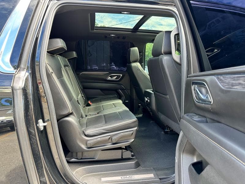 2022 GMC YUKON XL C1500 SLT 8