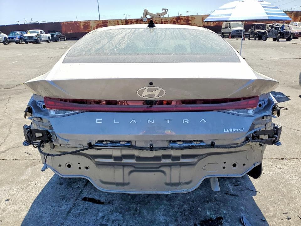 2026 HYUNDAI ELANTRA LIMITED 6