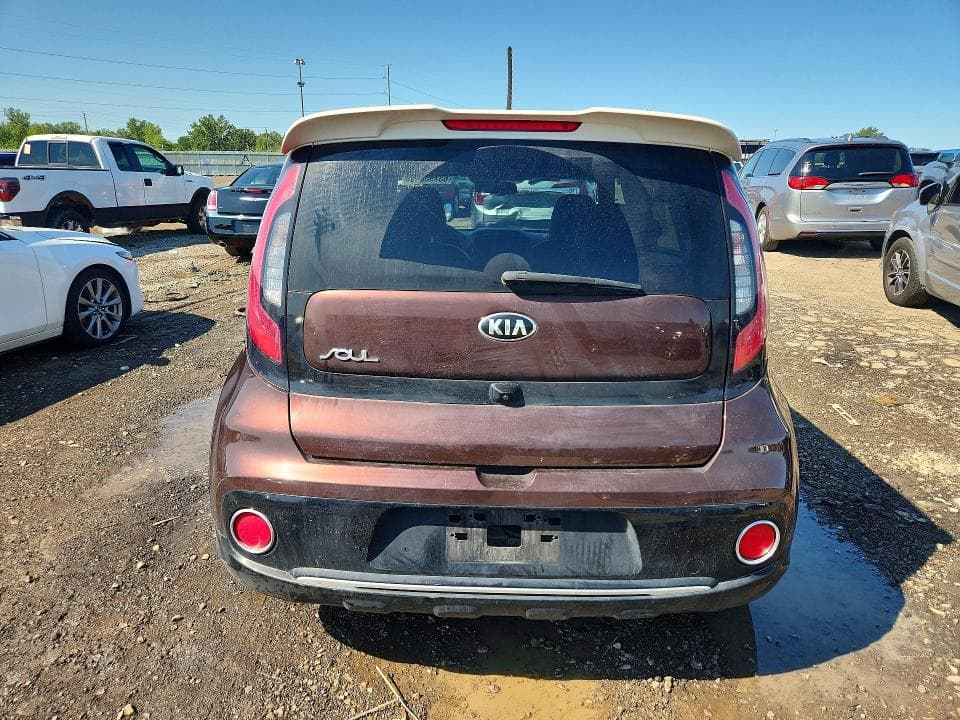 2017 KIA SOUL + 6