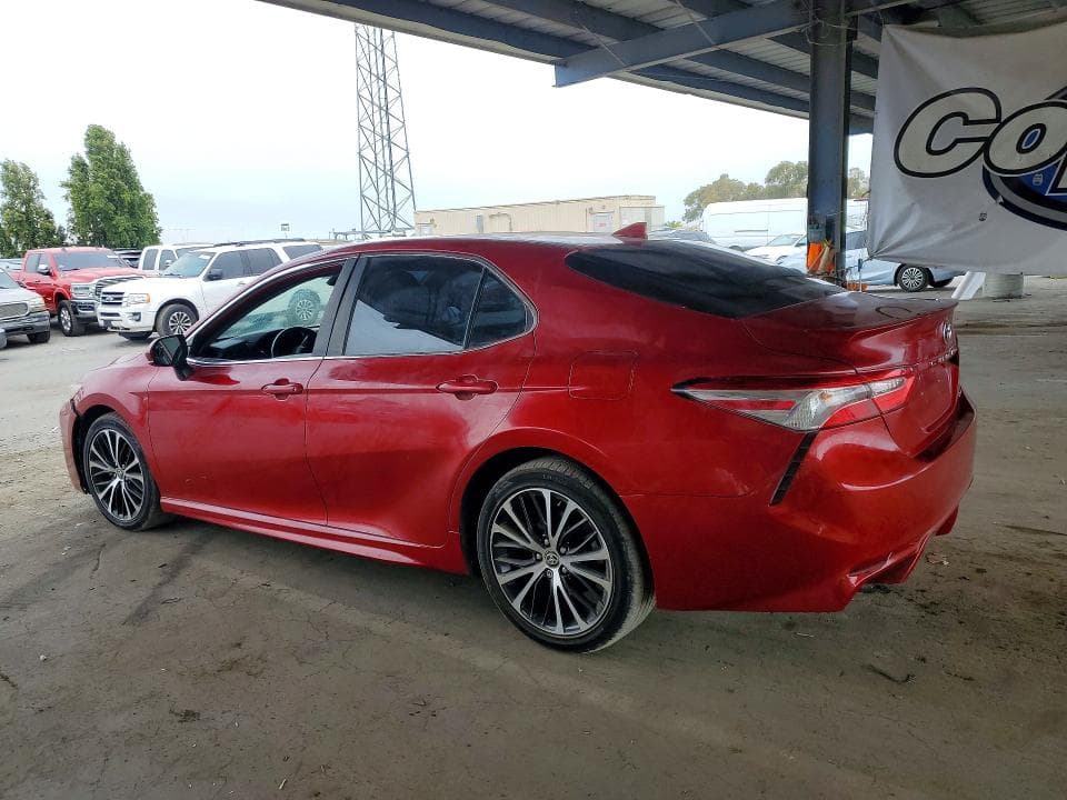 2020 TOYOTA CAMRY SE 2