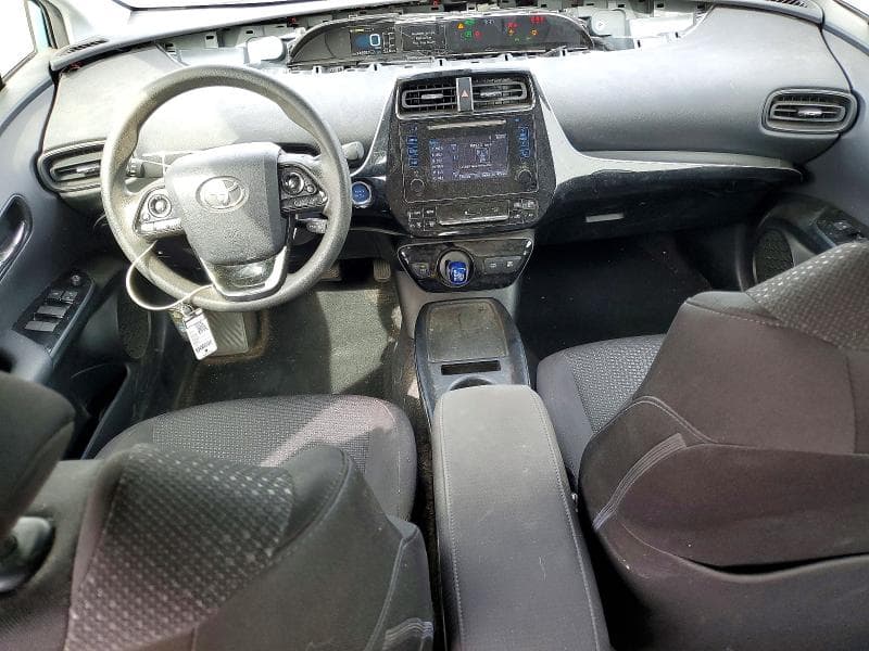 2019 TOYOTA PRIUS LE 8