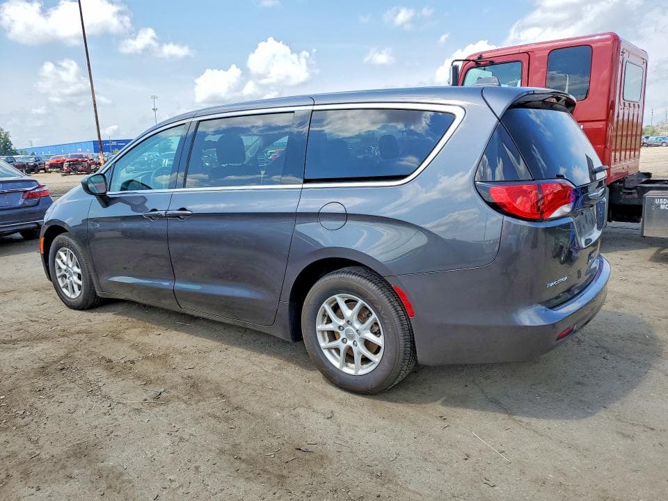 2017 CHRYSLER PACIFICA TOURING 2