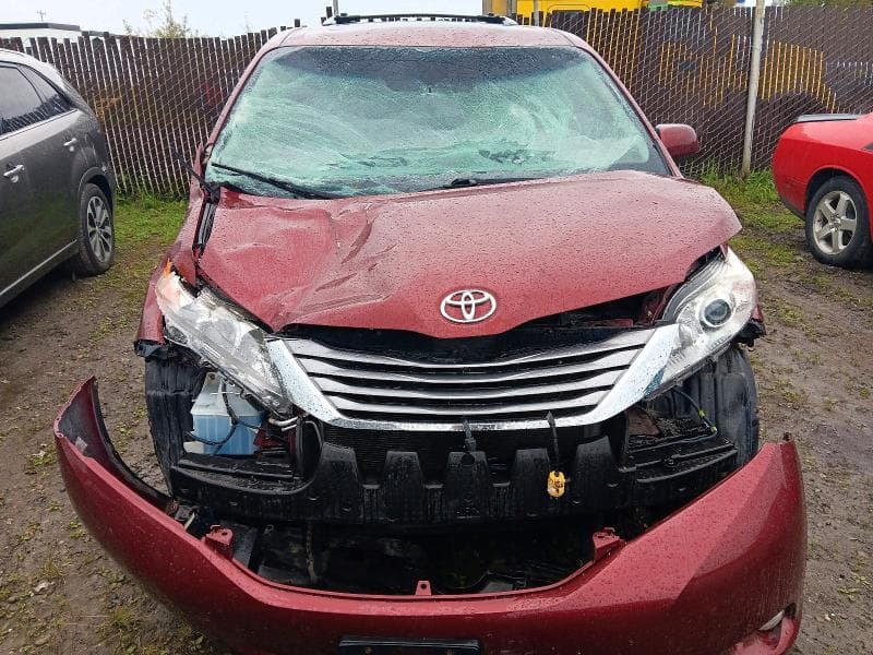 2017 TOYOTA SIENNA XLE 7-PASSENGER 5