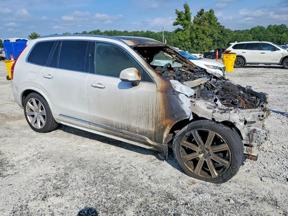 2017 VOLVO XC90 T6 4