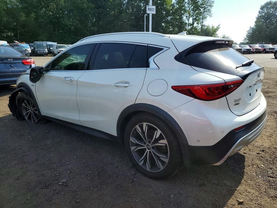 2019 INFINITI QX30 ESSENTIAL 2