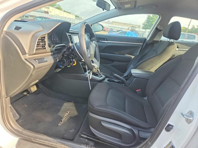 2019 HYUNDAI ELANTRA SE 7