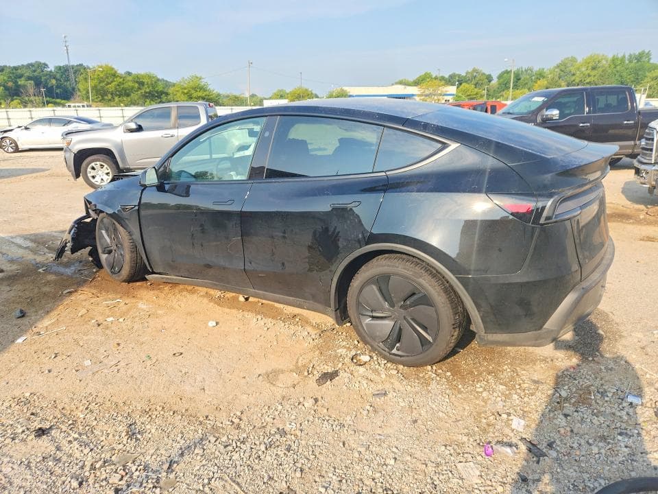 2026 TESLA MODEL Y 2