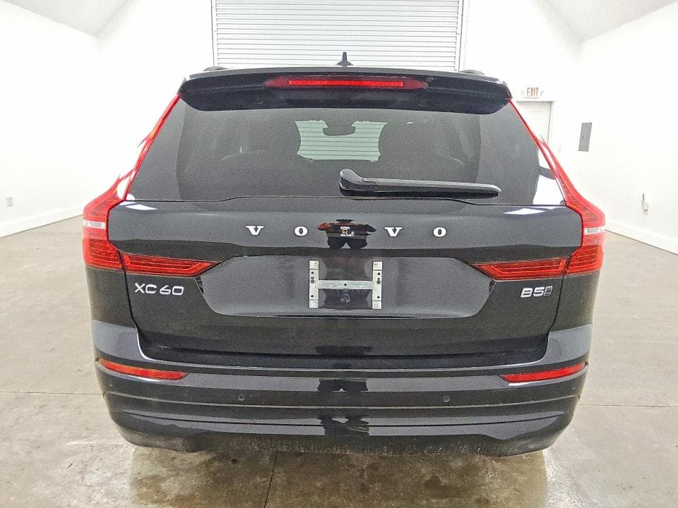 2022 VOLVO XC60 B5 MOMENTUM 6