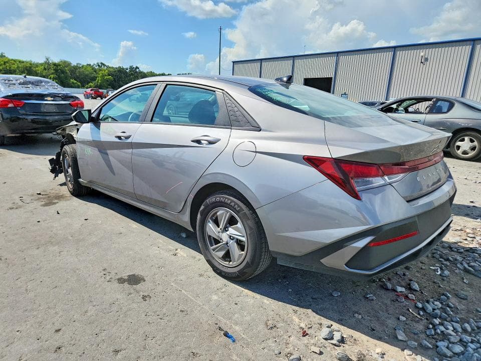 2024 HYUNDAI ELANTRA SE 2