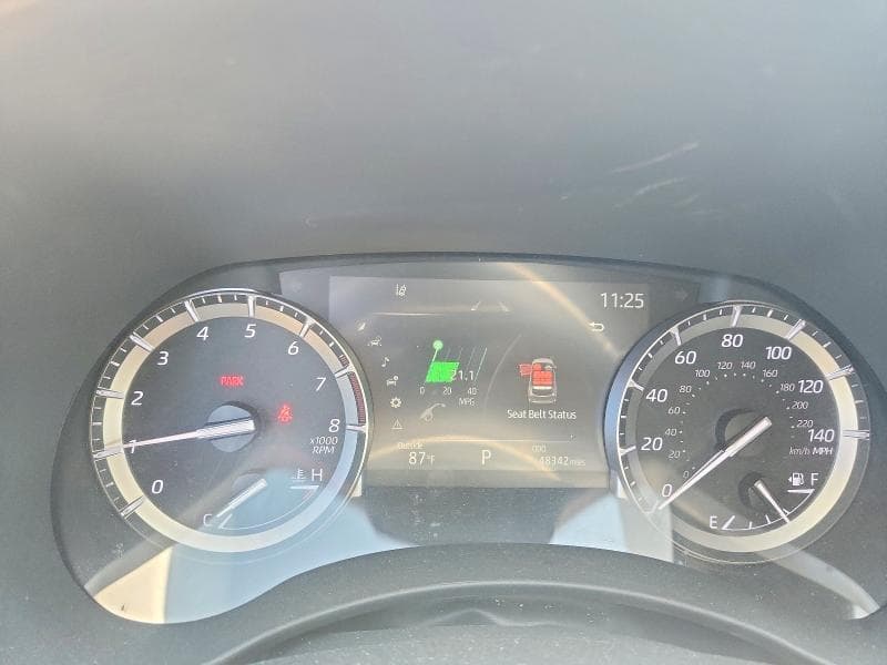 2022 TOYOTA HIGHLANDER XLE 9