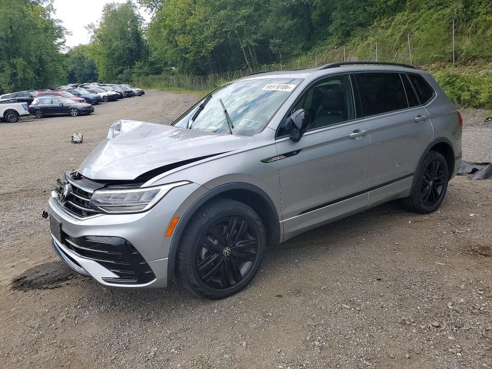 2022 VOLKSWAGEN TIGUAN SE R-LINE BLACK - 1