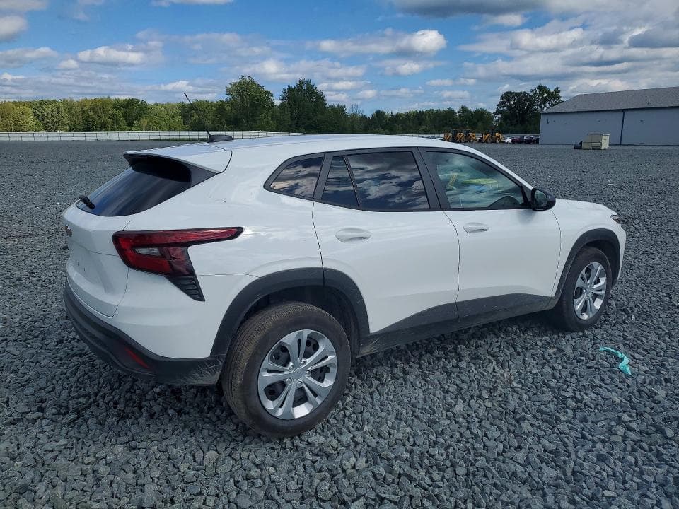 2026 CHEVROLET TRAX LS 3