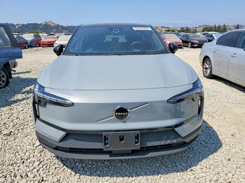 2025 VOLVO EX30 ULTRA 5