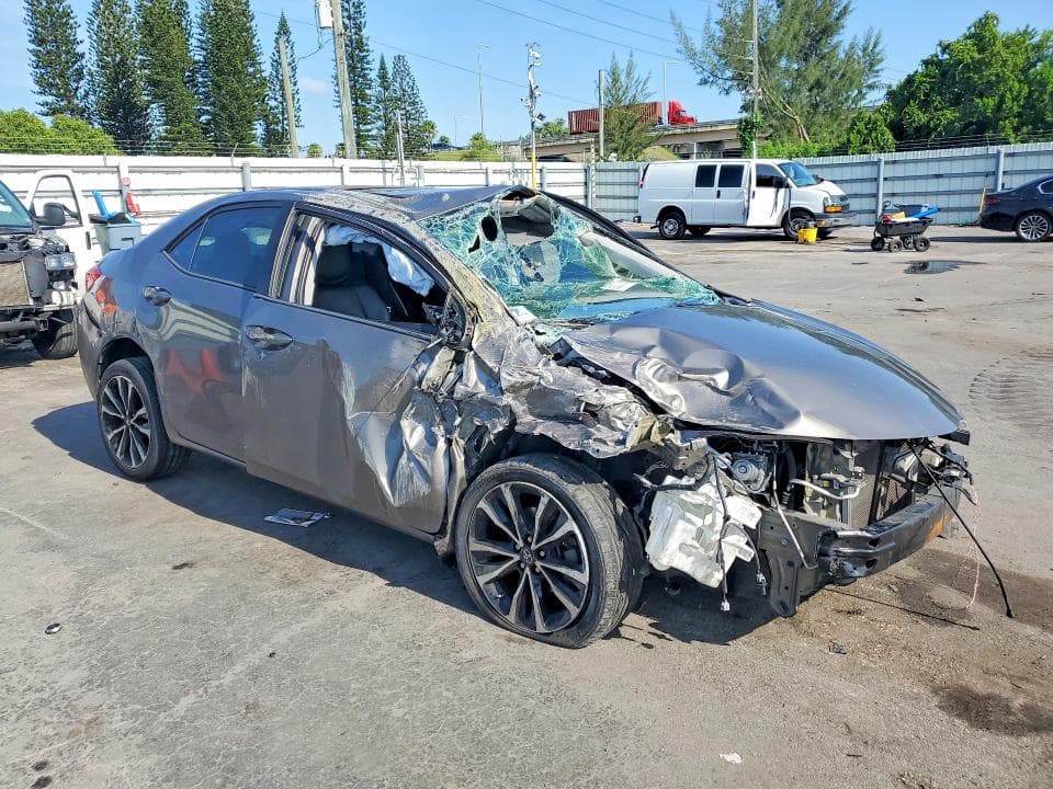 2018 TOYOTA COROLLA SE 4