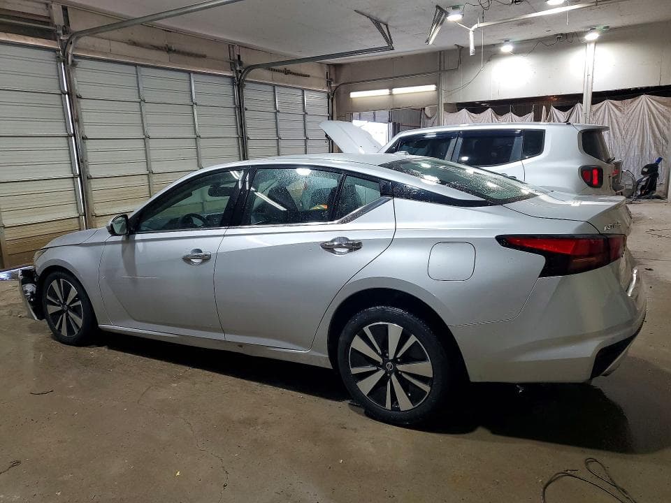 2020 NISSAN ALTIMA SV 2