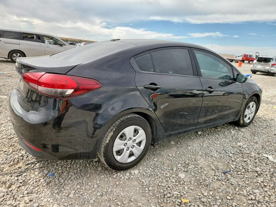 2017 KIA FORTE LX 3