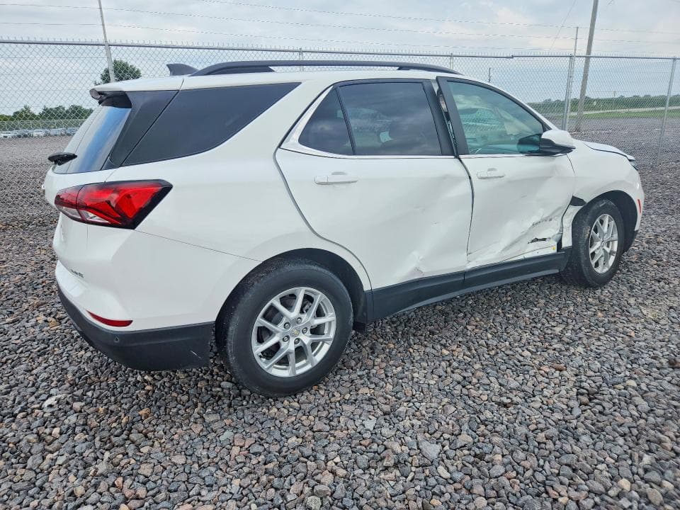 2023 CHEVROLET EQUINOX LT 3