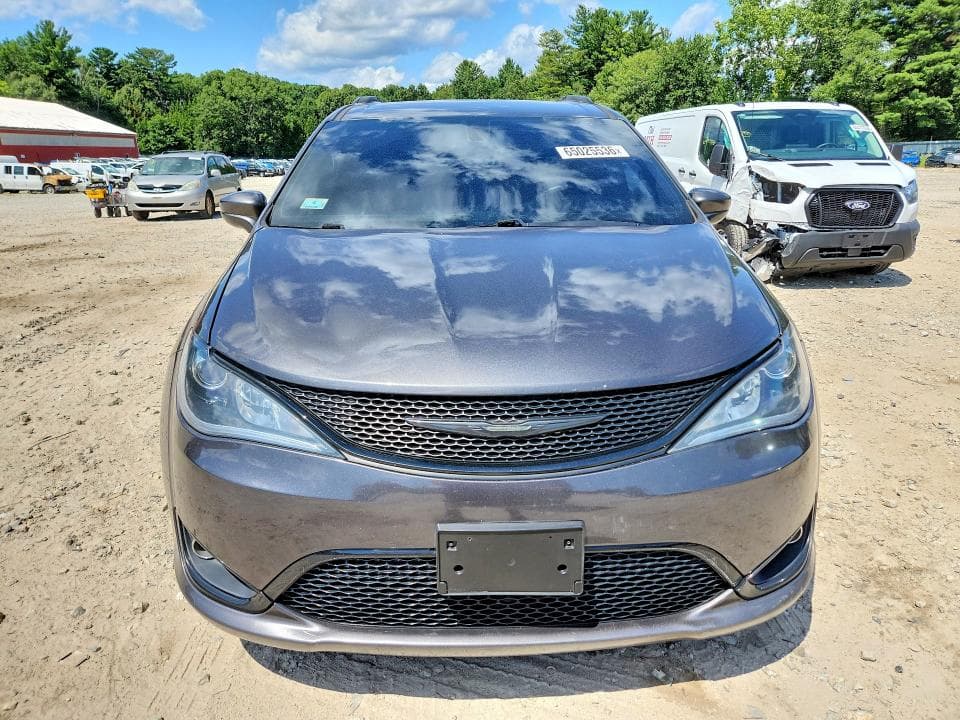 2019 CHRYSLER PACIFICA TOURING L 5