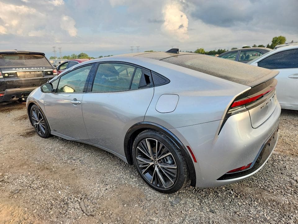 2024 TOYOTA PRIUS XLE 2