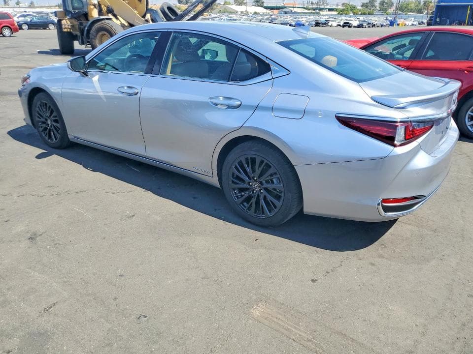 2022 LEXUS ES 300H BASE 2