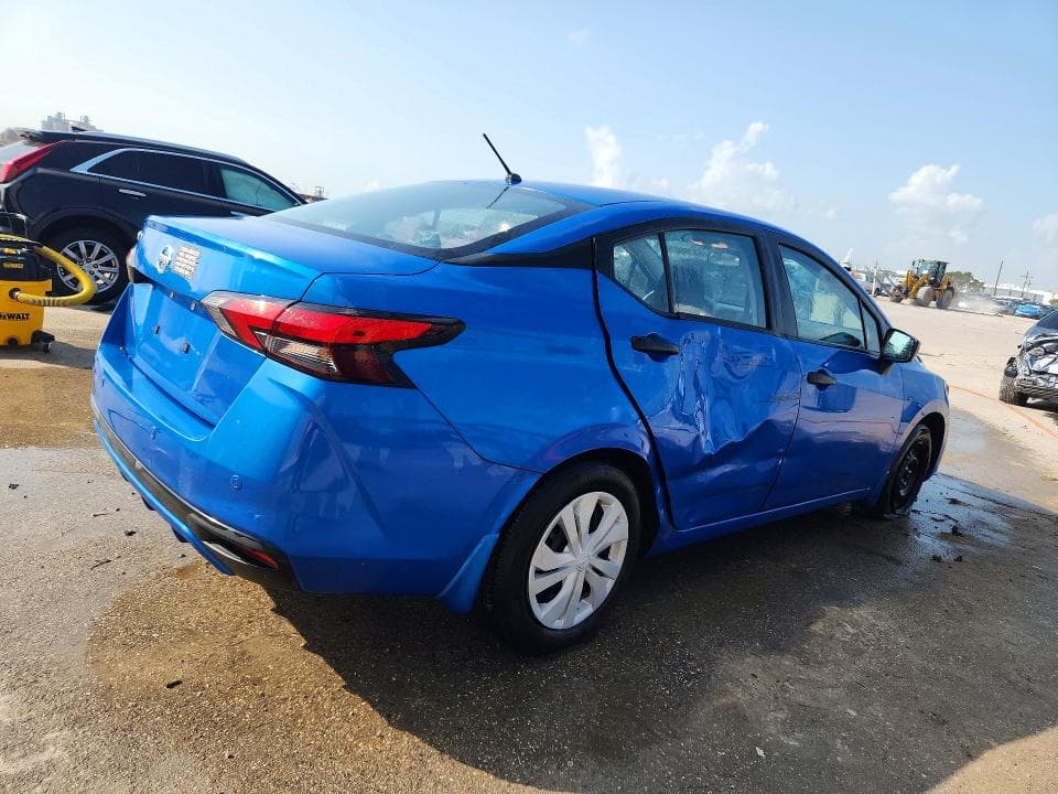 2021 NISSAN VERSA S 3