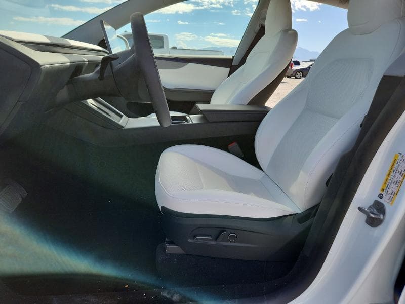 2026 TESLA MODEL Y 7