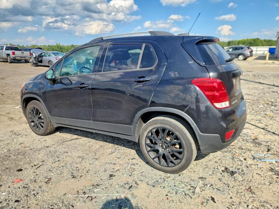 2022 CHEVROLET TRAX 1LT 2