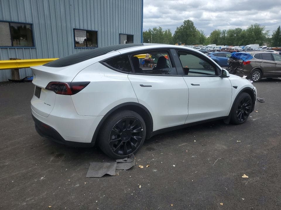 2023 TESLA MODEL Y 3