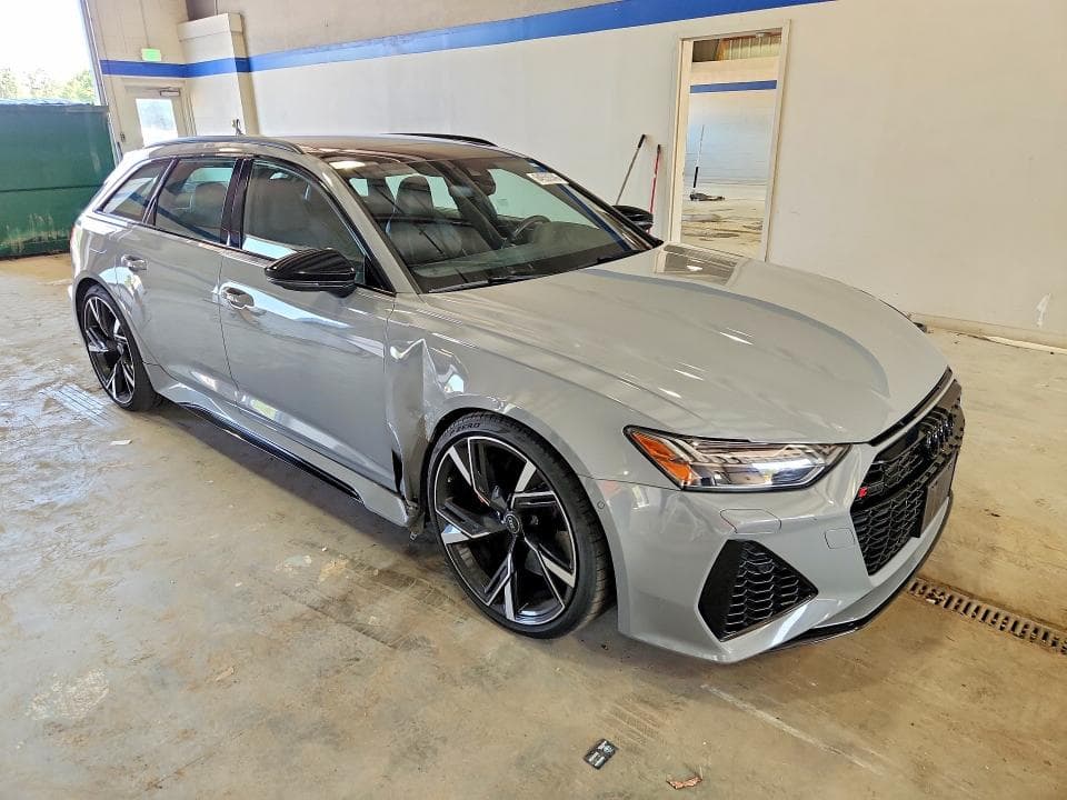 2023 AUDI RS6 4