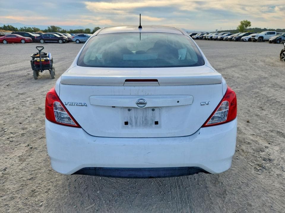 2019 NISSAN VERSA SV 6