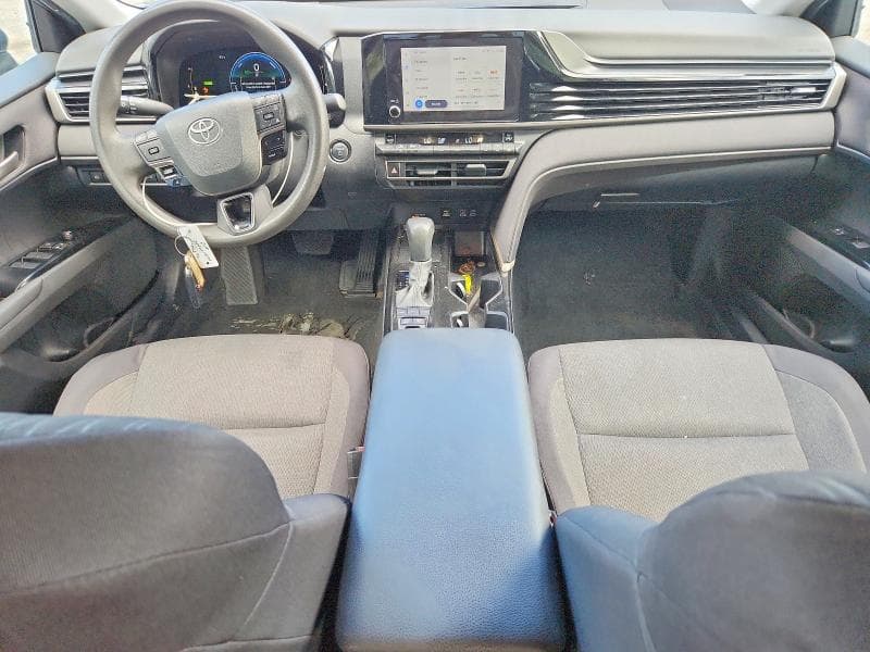 2025 TOYOTA CAMRY LE 8