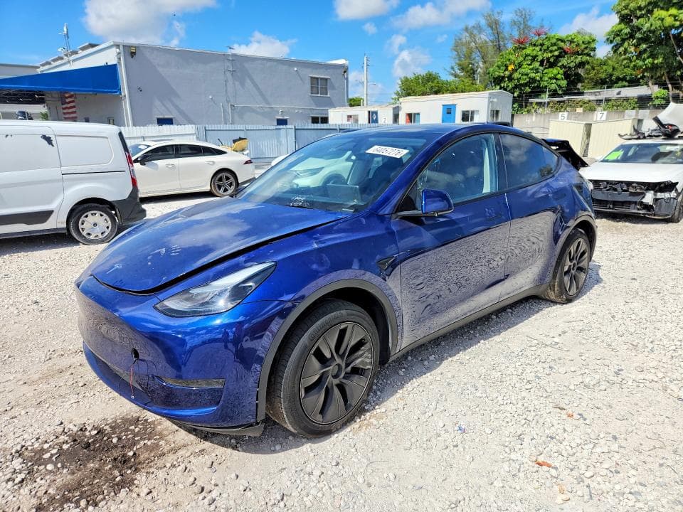 2025 TESLA MODEL Y - 1