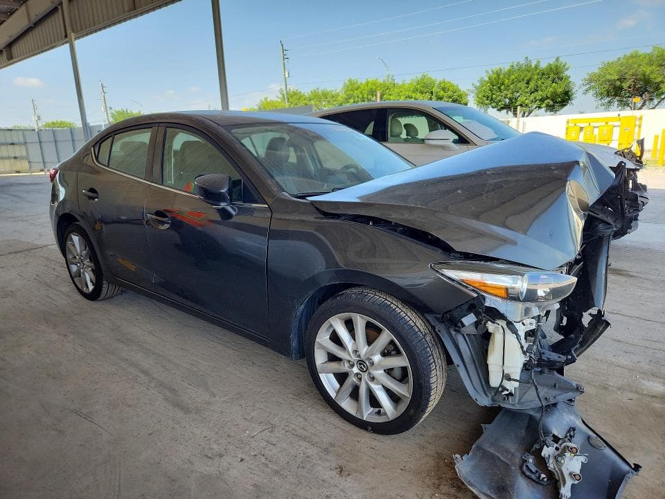 2017 MAZDA 3 TOURING 4