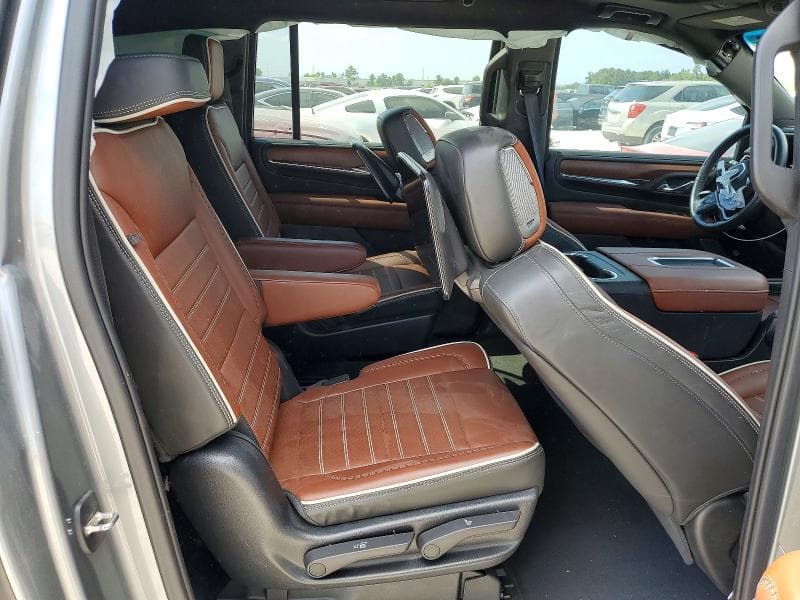 2023 GMC YUKON XL DENALI ULTIMATE 11