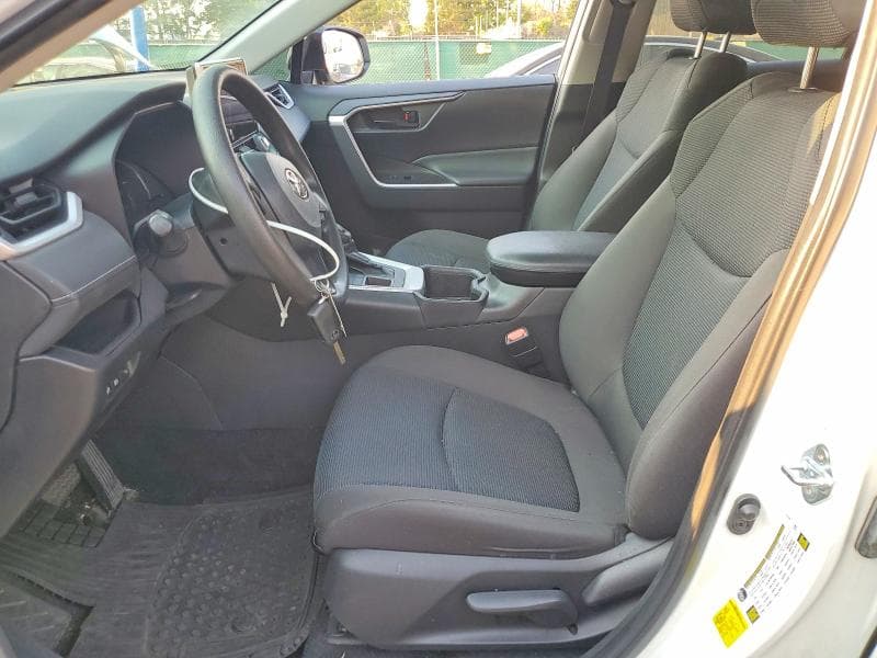 2023 TOYOTA RAV4 LE 7