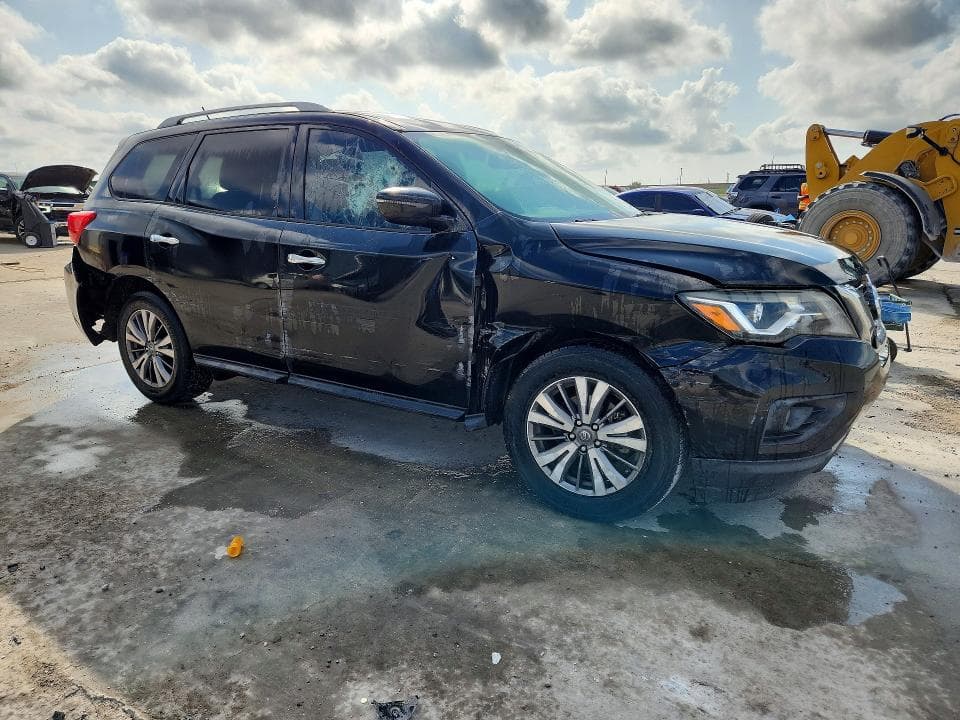 2018 NISSAN PATHFINDER SV 4
