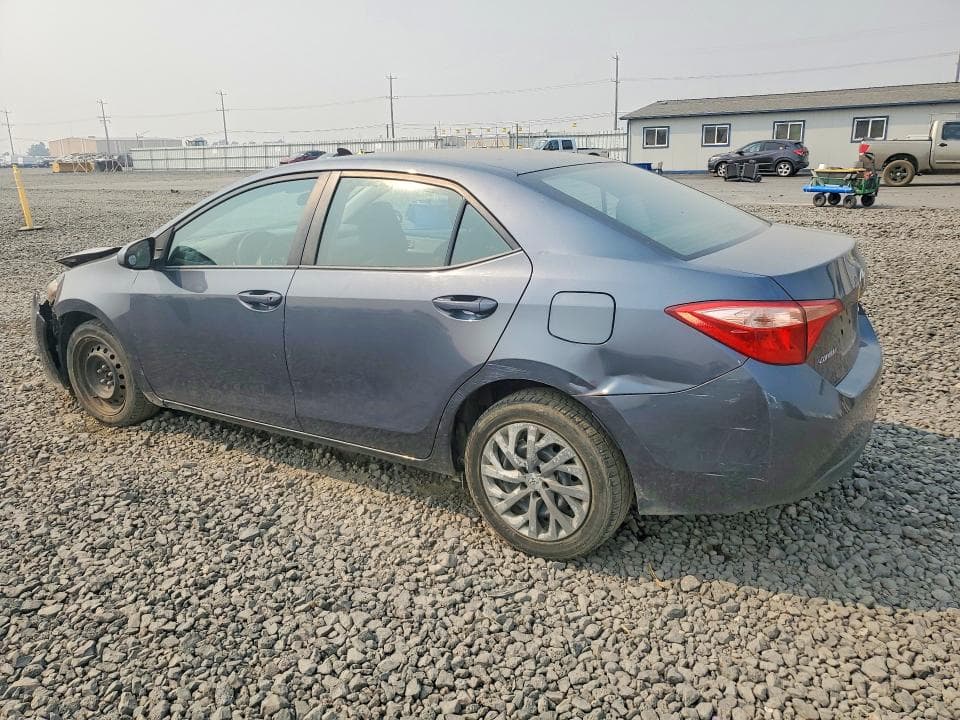 2018 TOYOTA COROLLA LE 2