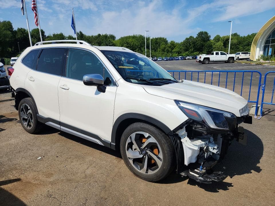 2024 SUBARU FORESTER TOURING 4
