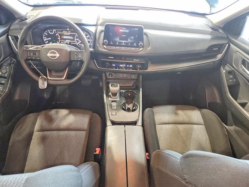 2025 NISSAN ROGUE SV 8