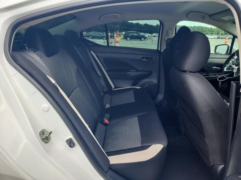 2021 NISSAN VERSA SV 10