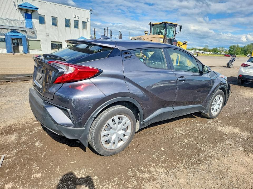 2020 TOYOTA C-HR 3