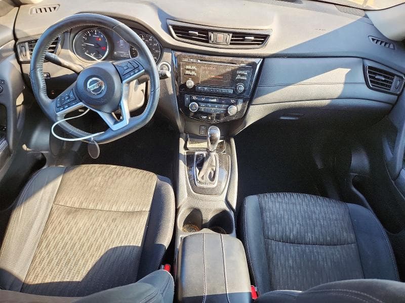 2017 NISSAN ROGUE SV 8