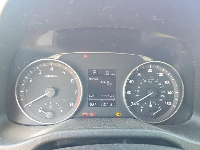 2017 HYUNDAI ELANTRA SE 9
