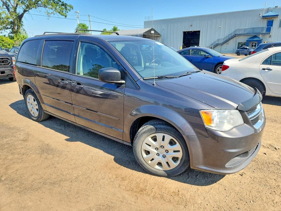 2017 DODGE GRAND CARAVAN SE 4