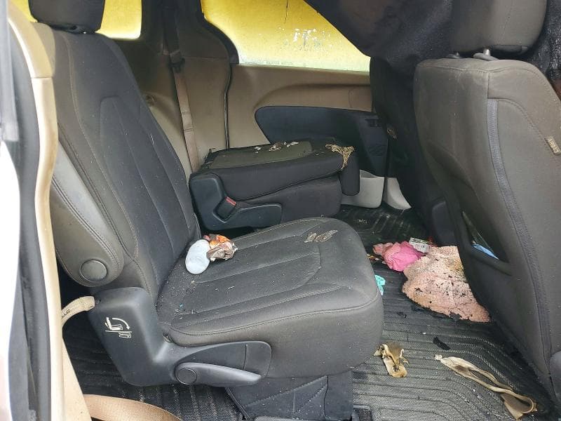 2017 CHRYSLER PACIFICA LX 11