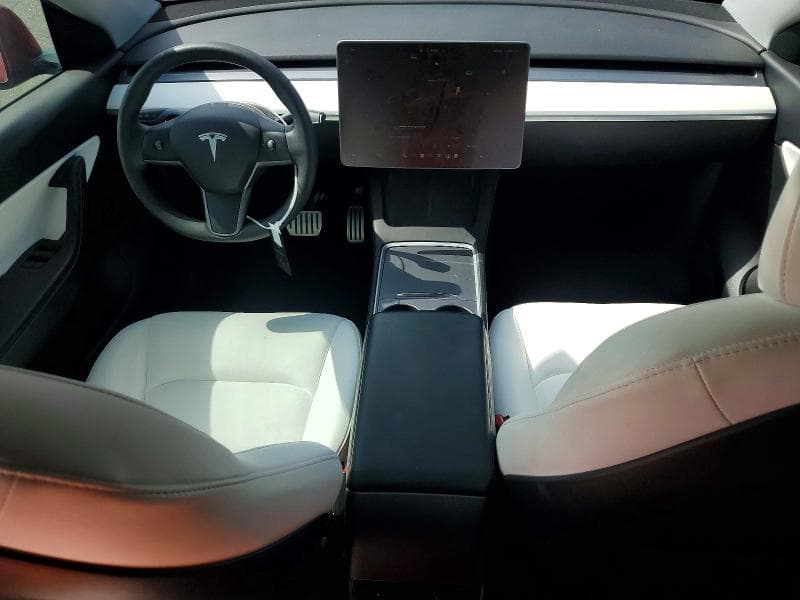 2022 TESLA MODEL Y 8