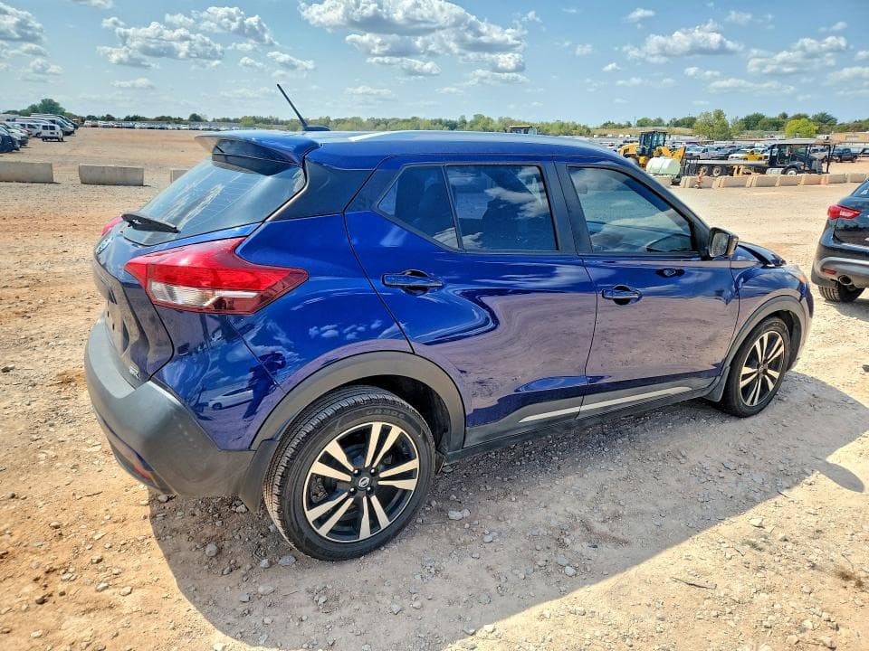 2019 NISSAN KICKS SR 3