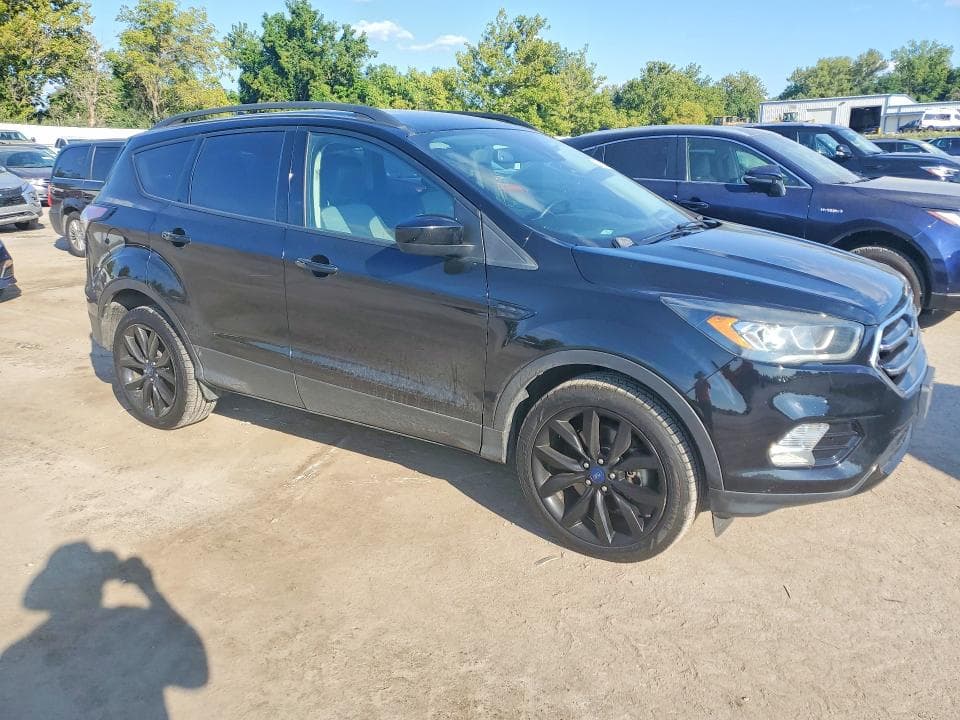 2018 FORD ESCAPE SE 4