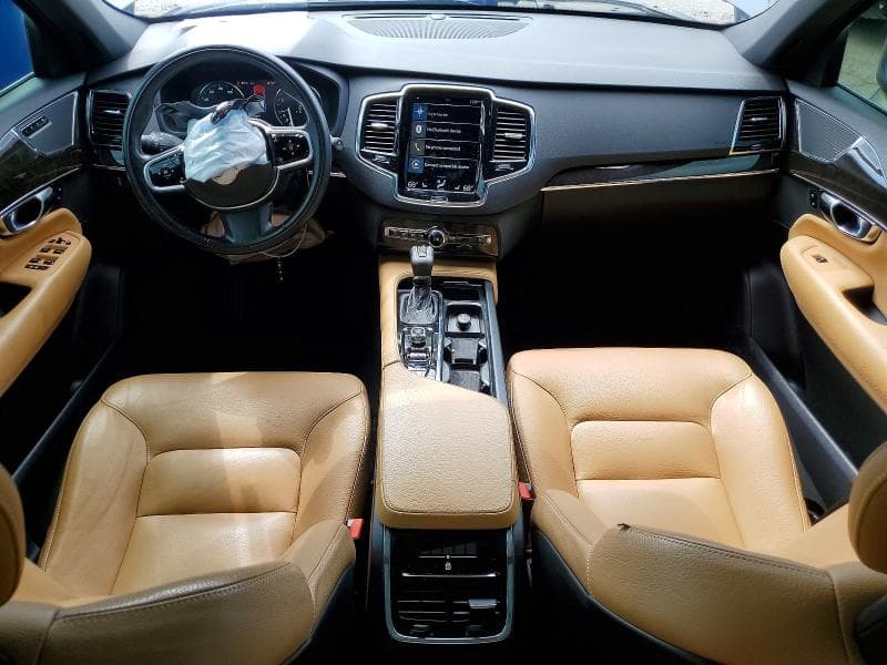 2018 VOLVO XC90 T6 8