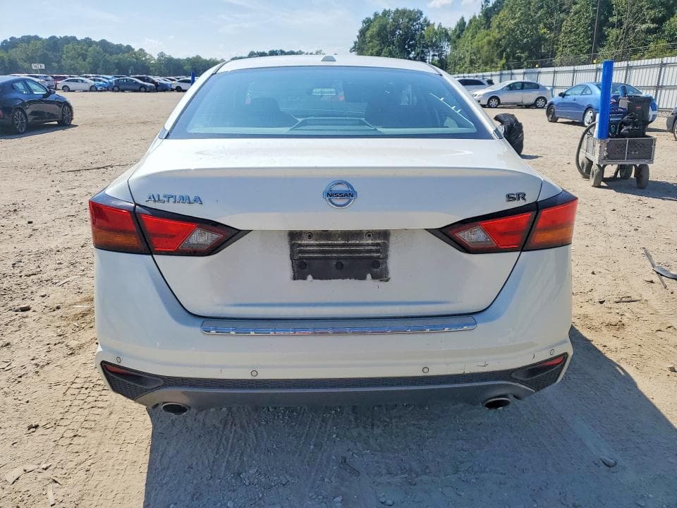 2021 NISSAN ALTIMA SR 6